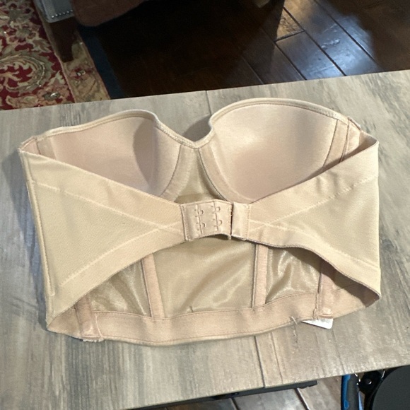 B.tempt’d by Wacoal Women’s Beige Strapless Bustier Bra, Size 32B, NWT - Picture 3 of 5